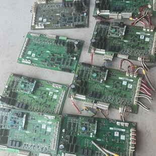 开利螺杆机主控制板CEPL13040310132 寻