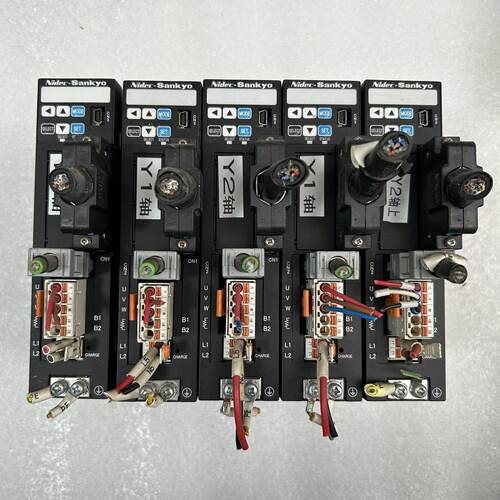 议价ThreeWay Servo Drive Model Da2z121r2f 100W Power Color适