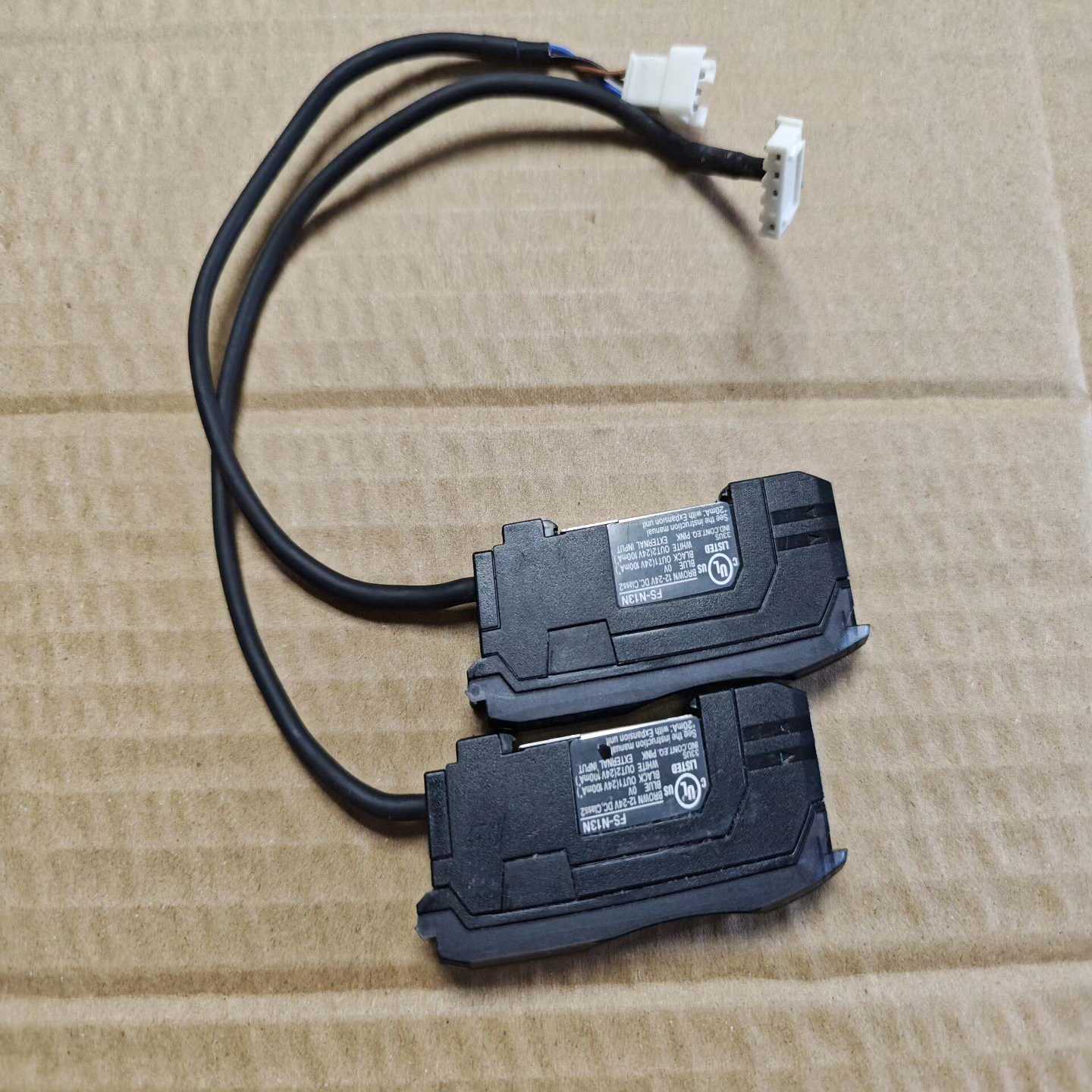 基恩士FS-N13N放大器，两个一起打包150元，不单出，非--议价商品