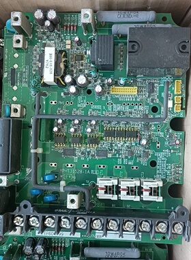 询价-安川V7变频器驱动板7.5kw400V
