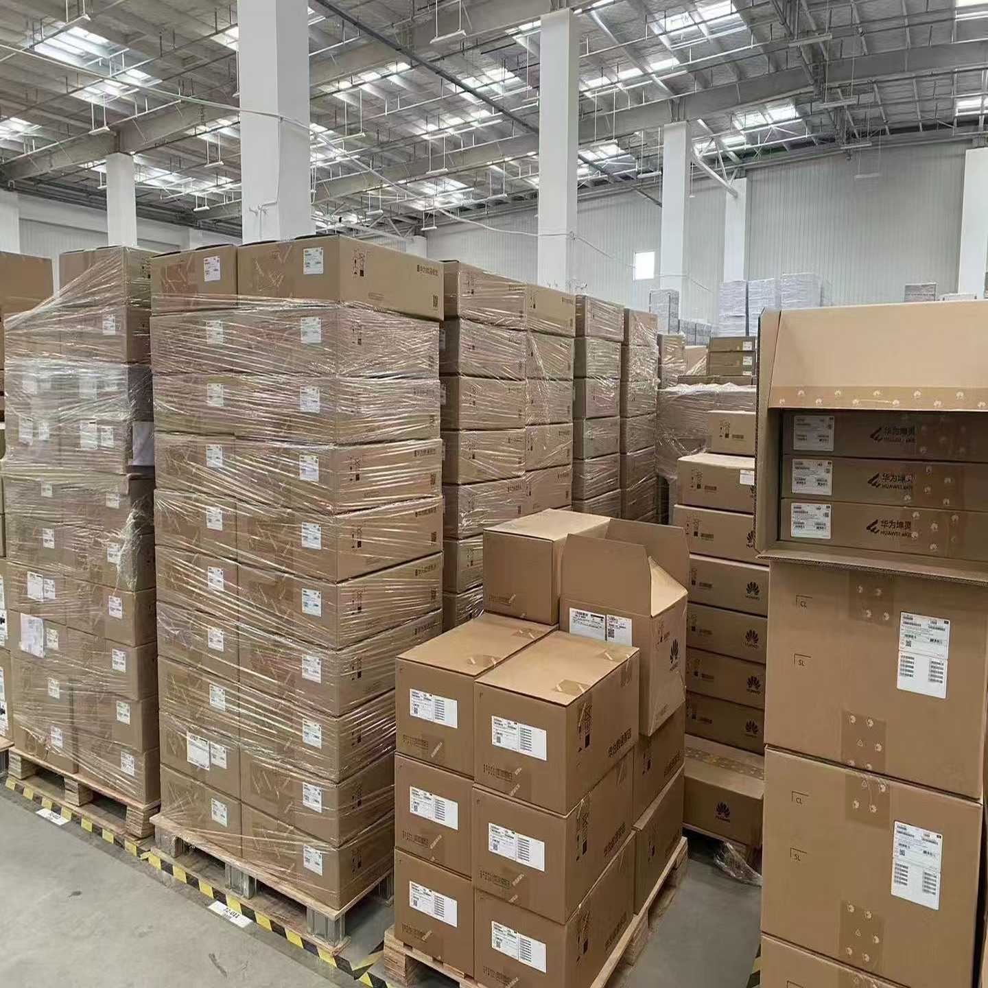 议价S5735-S24T4XE-V2华为三层千兆交换N机，全新维修/现货