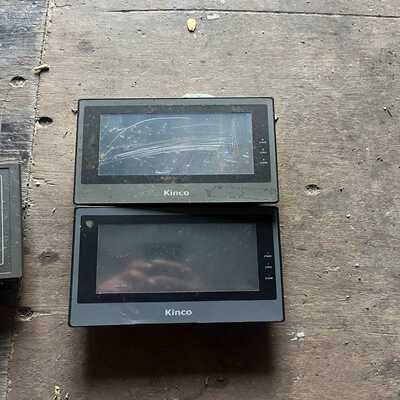 步科触摸屏，MT4414T，两台，成色如图询价