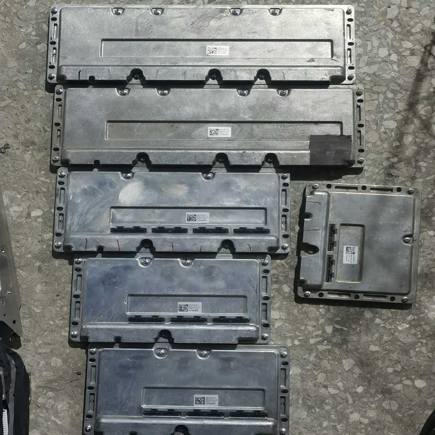 各种新能源大客车，4.2箱货宁德时代电池包采集板，电池管理系--