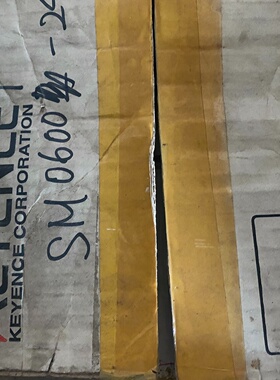 基恩士触摸屏RJ-800 ，包装盒旧有灰，实物图【议价】