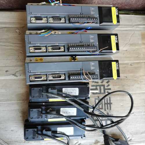 信捷DS3E  400w伺服电机套装，驱动型号：DS3E-2~询价