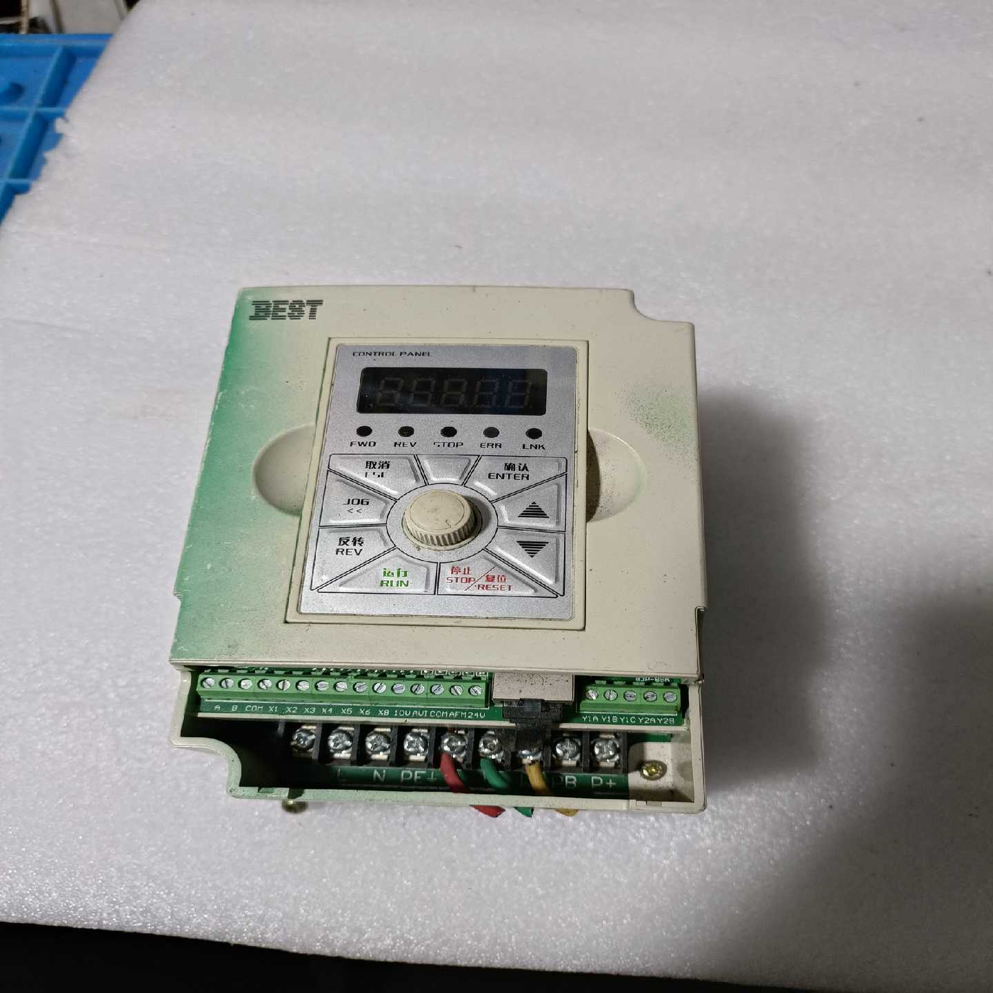 咨询-贝士德变频器左上角第一个FC100-1.5G-S2-B3一个