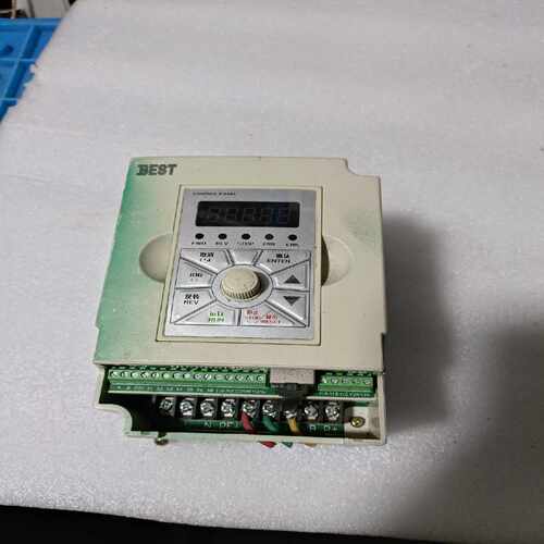 咨询-贝士德变频器左上角第一个FC100-1.5G-S2-B3一个