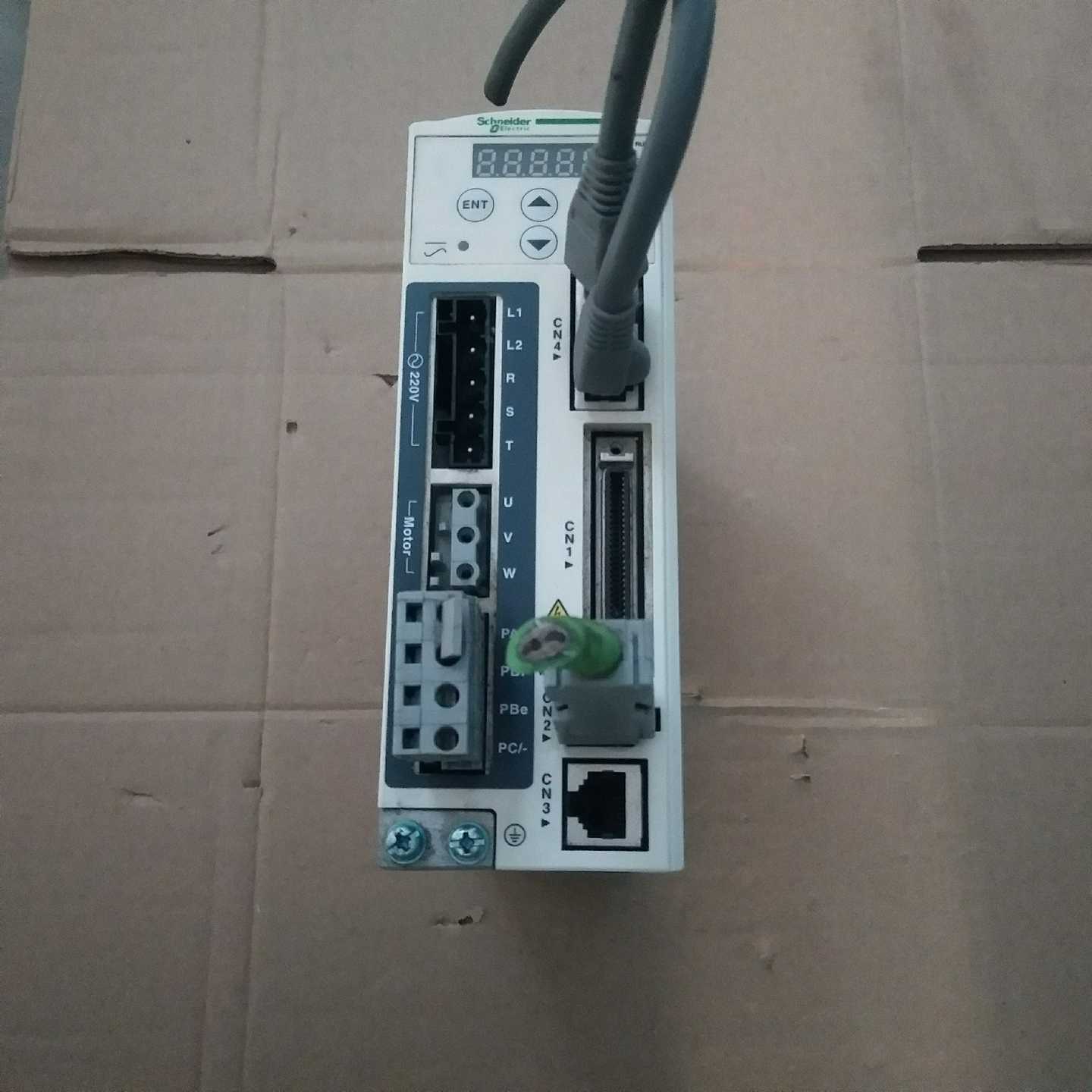 件驱动器，型号:LXM23AU04M3X，功率40~询价