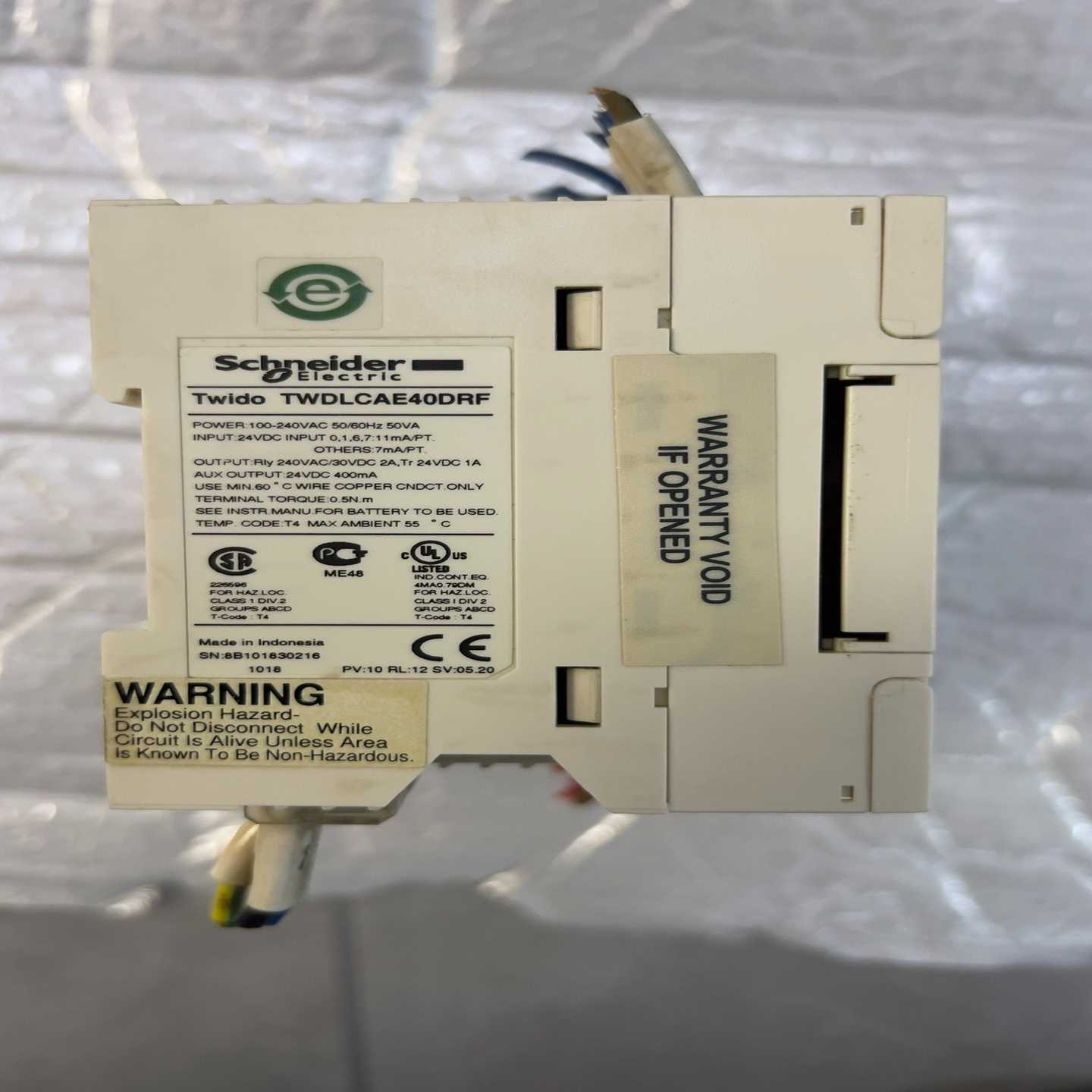 施耐德模块TM2AMI2HT功能正常，成色如图。--议价商品