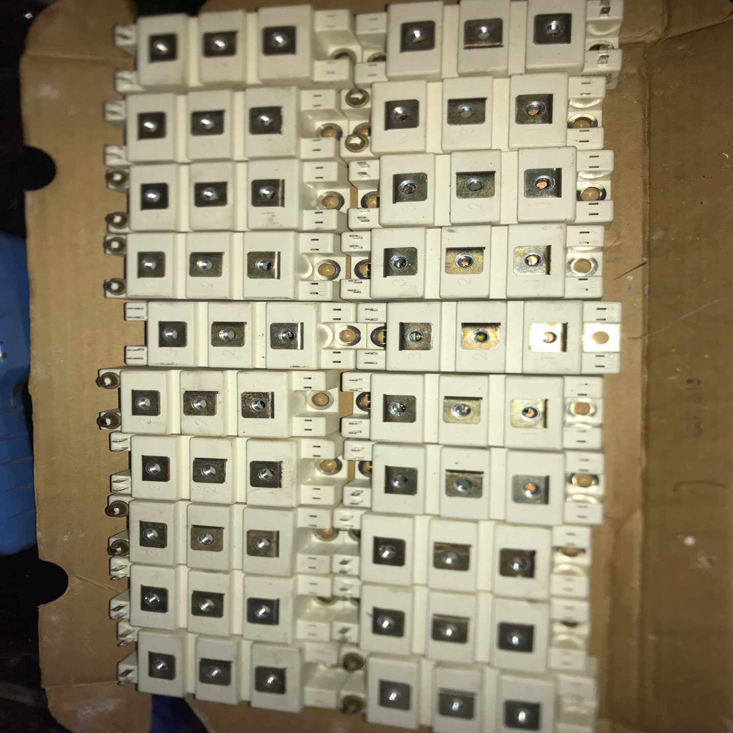 询价散新英飞凌模块BSM50GB60DLC议价