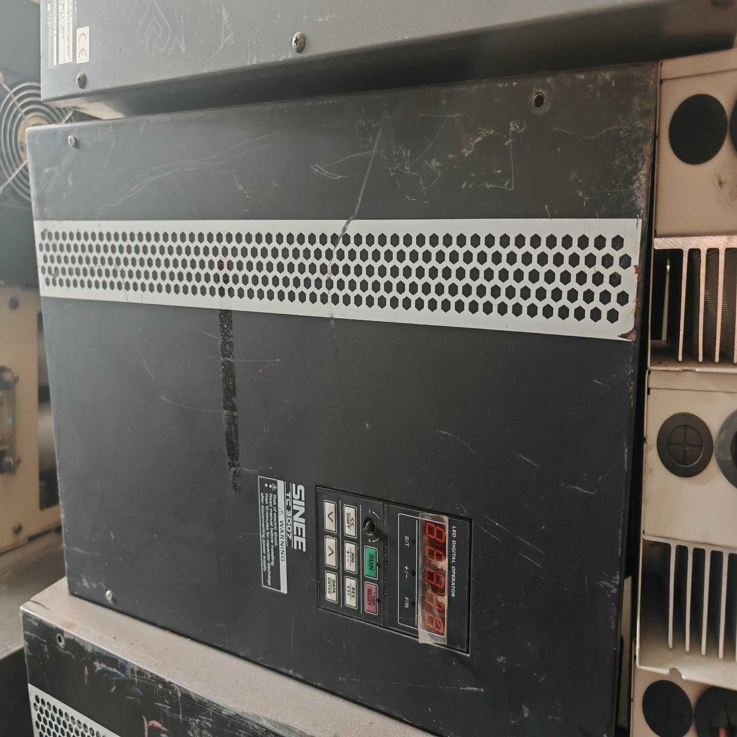 正弦变频器TC3D07-037G/045P-3B，功率37k--议价商品