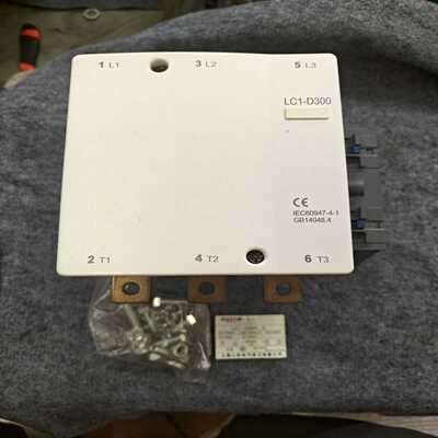 交流接触器LC1-D300F7C全新未使用有2台，需要的--议价商品