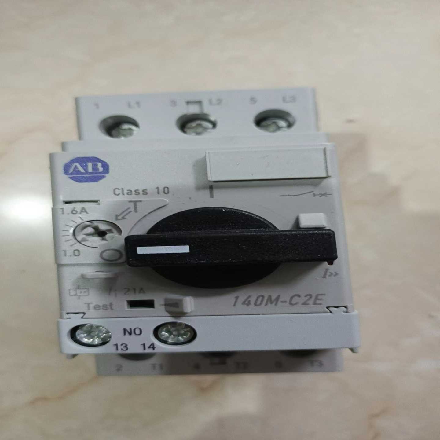 Allen－Bradley马达保护断路器140M－C2E--议价商品