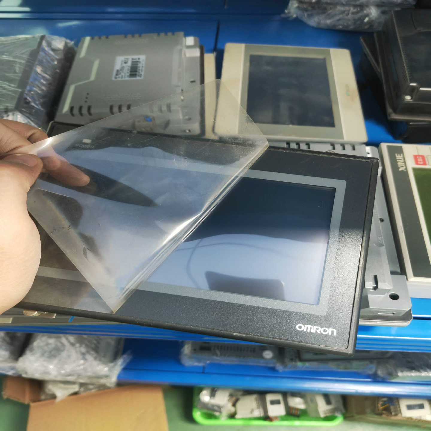 触摸屏，型号：NB7W-TW11B，15台成色漂询价