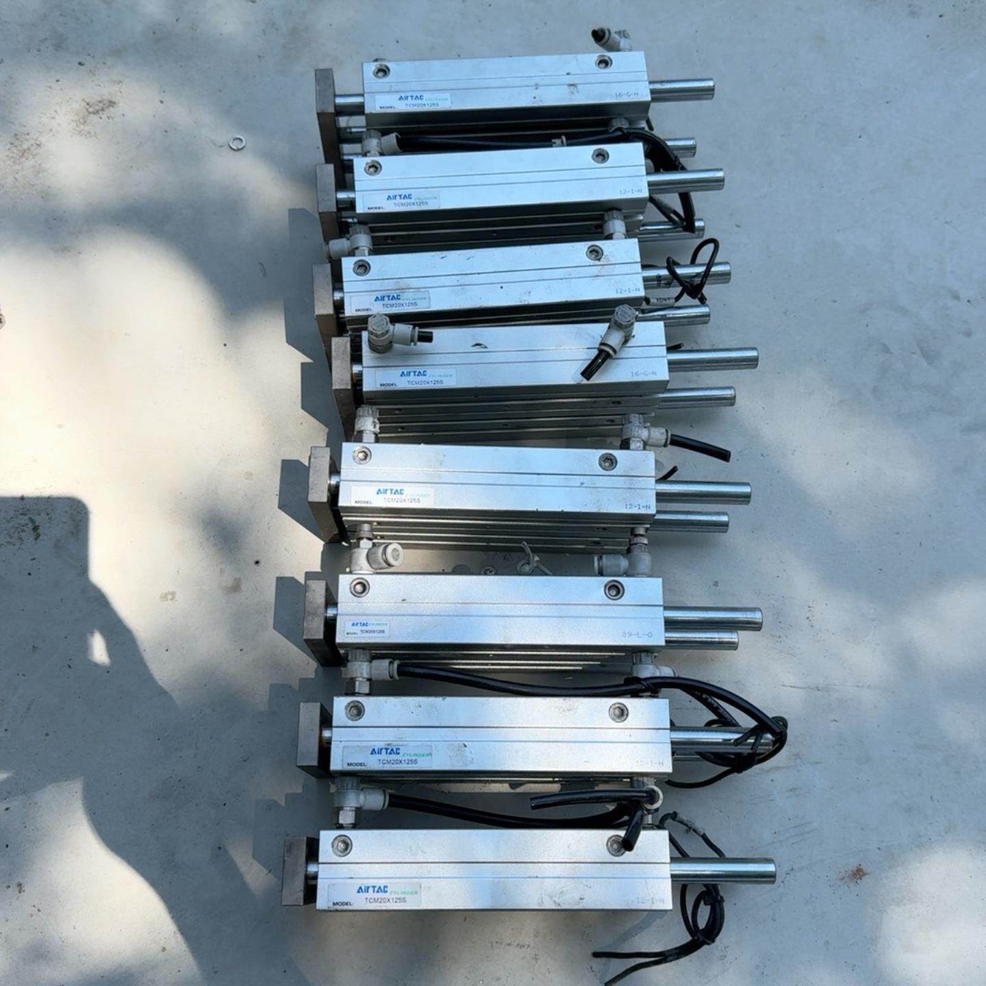 议价亚德客气缸TCM20X125S