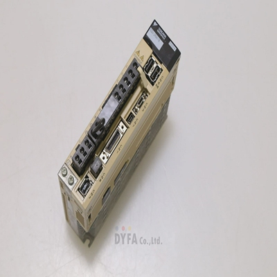 YASKAWASIGMA5变色SGDV-2R8A11BSERVOPACK400WDRV-I-3855