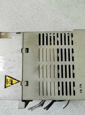 议价施变频器V1075M2，0.75220V实物