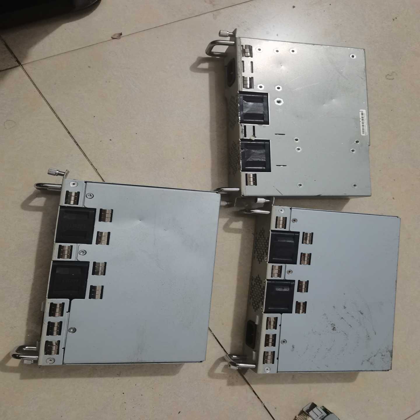 议价瑞斯康达电源3个，打包240省内包邮