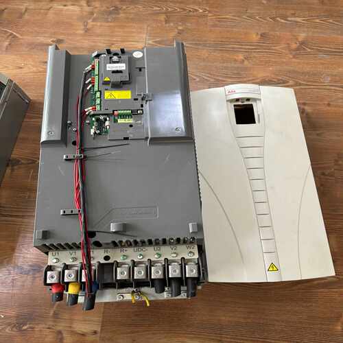 ABB变频器90KW。ACS510-01-180a-4，成色~询价