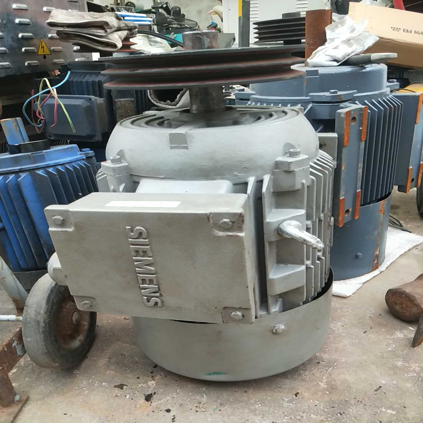 【议价】电机1LE0002-1DB2-3AA4-Z11KW4