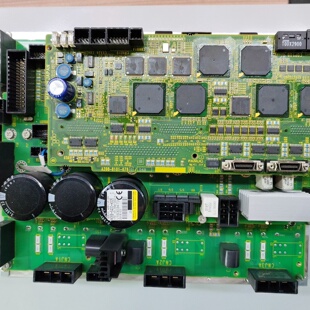 超靓发那科机器人伺服驱动器A06B6400H005 议价