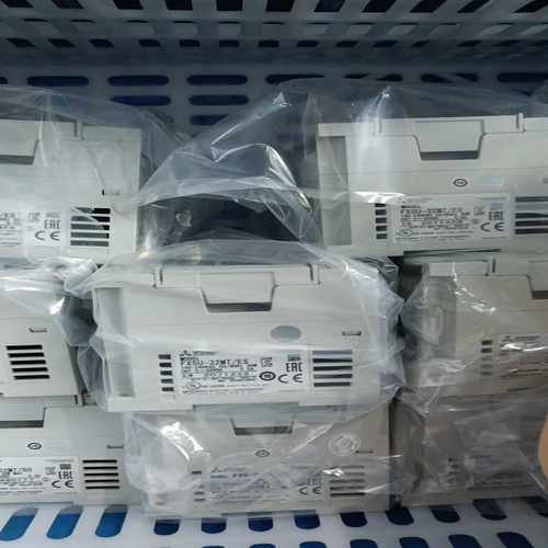 #控制器正品三菱fX5U-32MT/ES fX5U-32MT{议价}