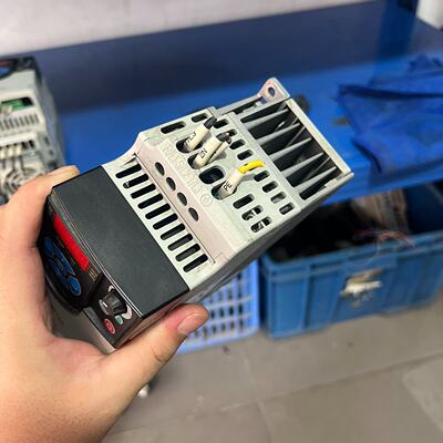 议价变频器22FA2P5N10322FA4P2N103议价