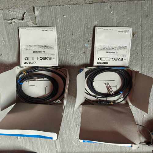 欧姆龙放大器中继接近传感器E2EC-CR8D1（
