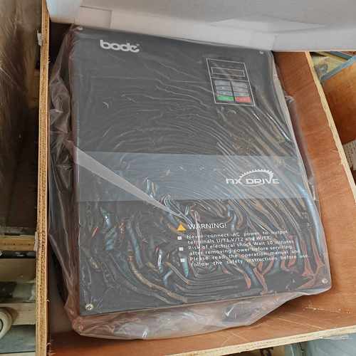 全新变频器库存件BEM280-045G/55KW45k-议价