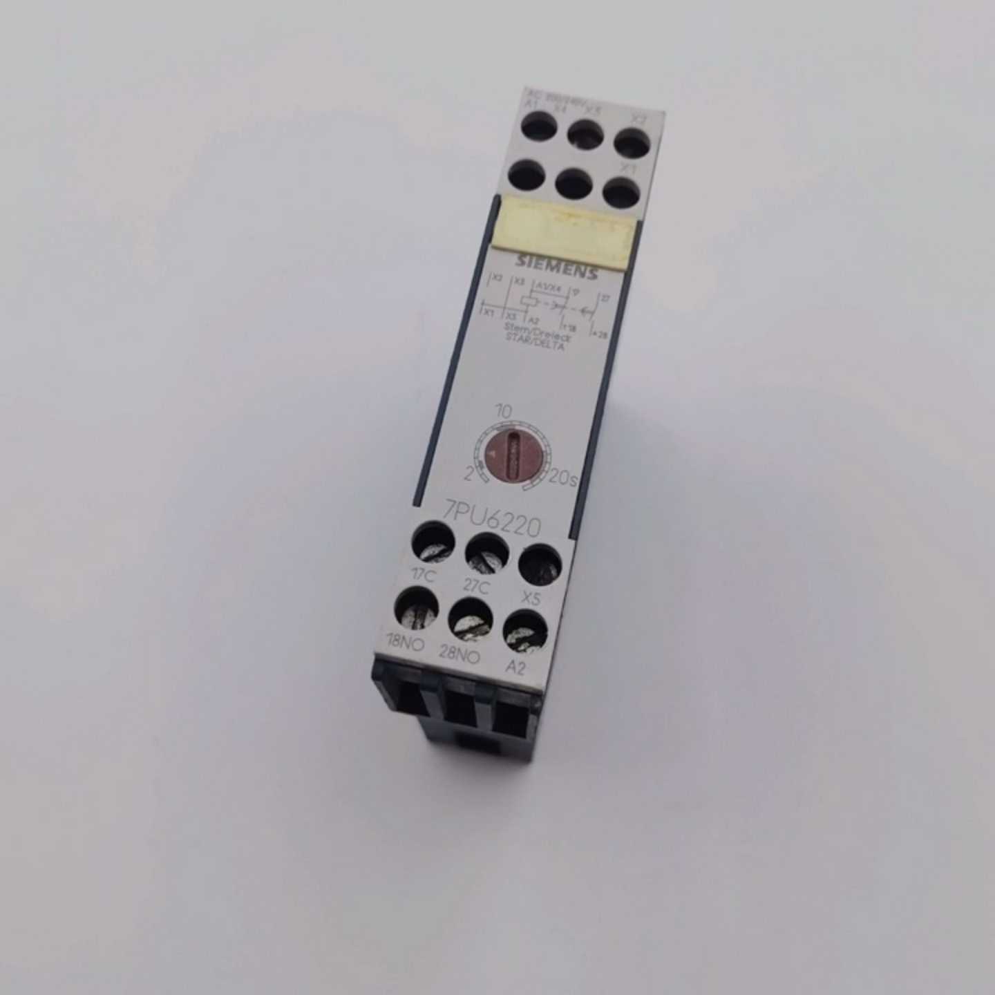 西门子7PU6220-7NN20时间继电器，德国原装进口，2--议价商品