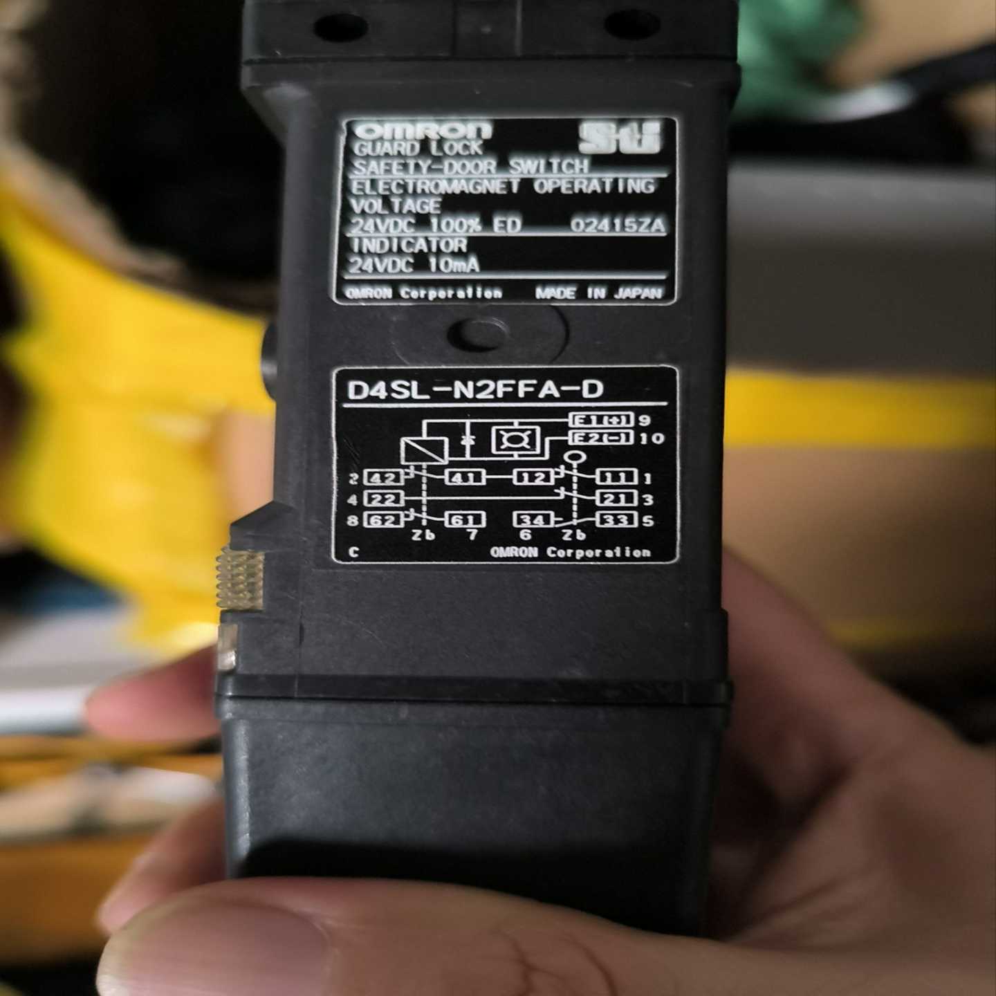 电磁锁D4SL-N2FFA-D，未使用。没有包装适用