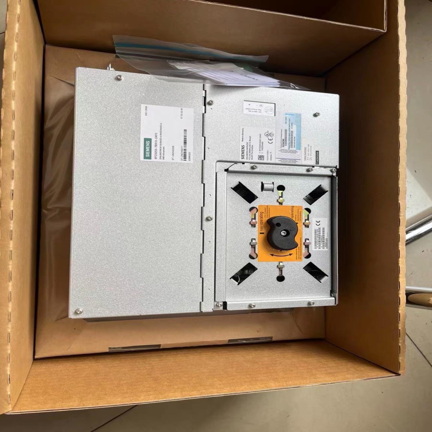 （艺易商行）6FC5210-0DF25-0AA0 99新包装配件齐全