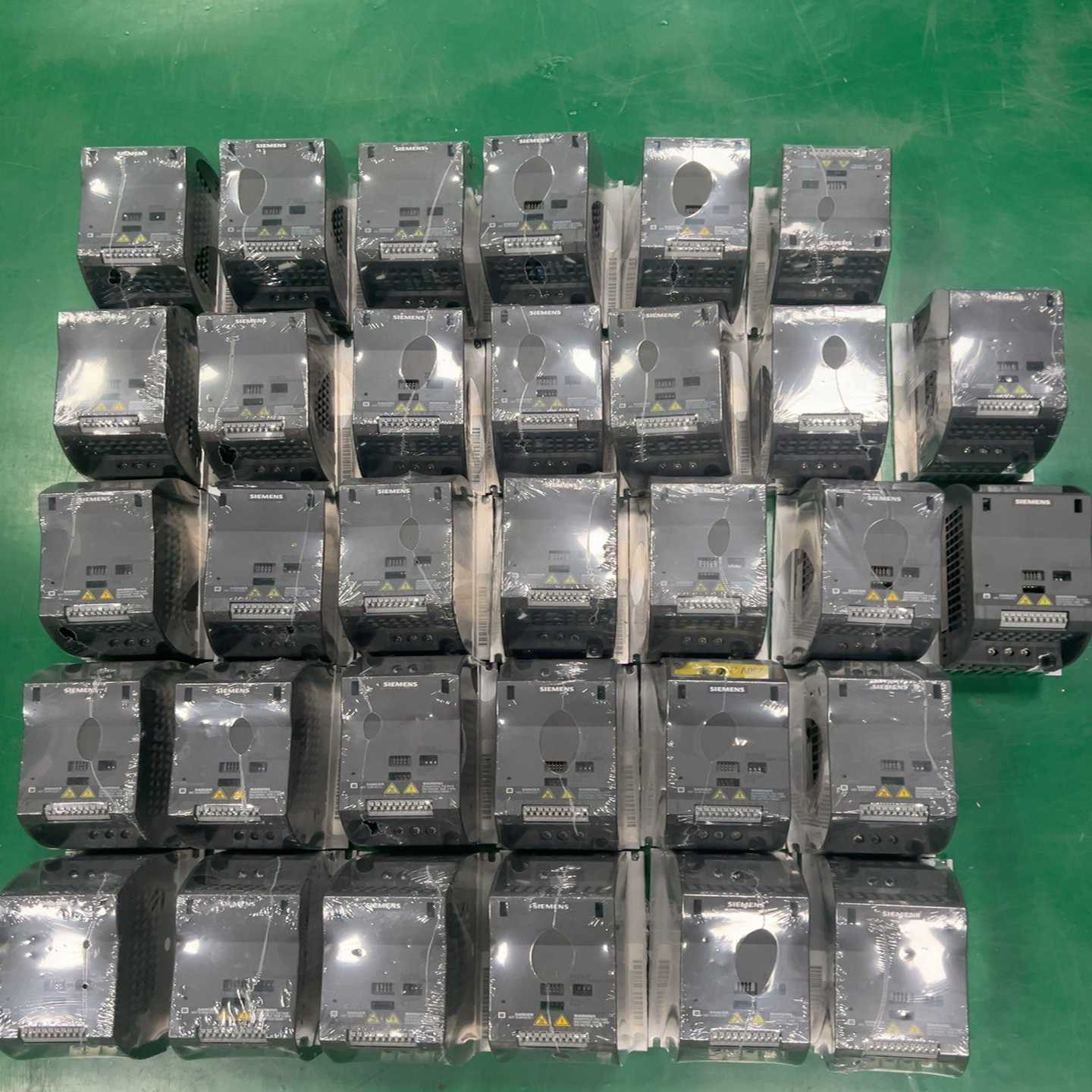 G110西门子0.25KW变频器6SL3211-0AB12-