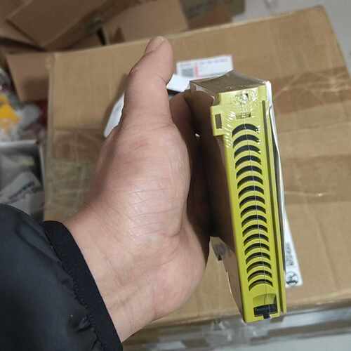 PILZ皮尔兹安全继电器模块PNOZ mc7p 773716~询价