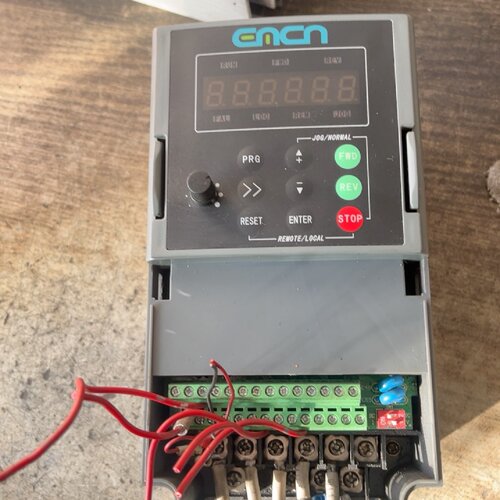 询-易控变频器EC503D7G43B3.7kw380v实物