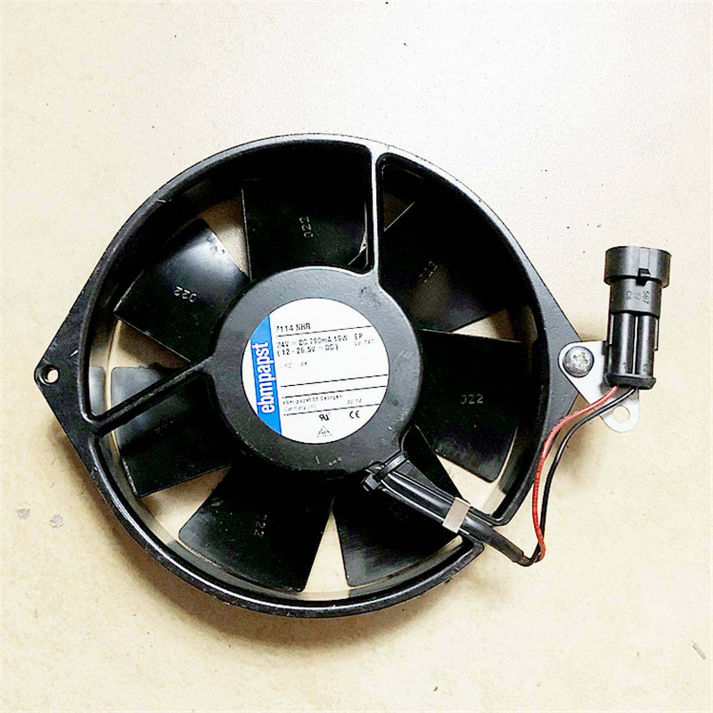 7114NHR风扇风机ABB变频器用24VDC790MA19W拆机包好的TYP7114HR