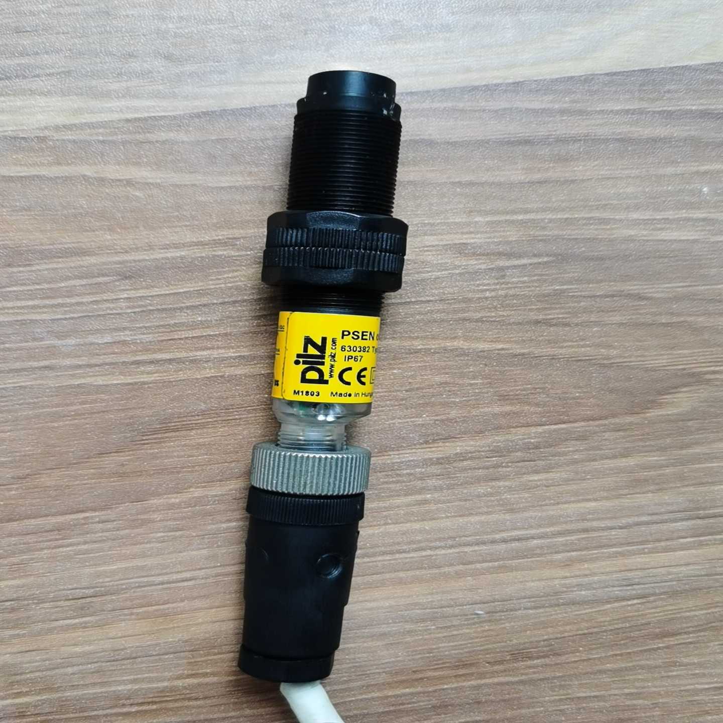 询价PilZ光电开关型号：op4s-1-2。