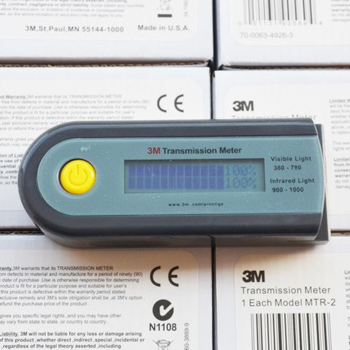 太阳膜测试仪器薄膜测量仪汽车玻璃膜隔热率透光率检测仪器测膜仪
