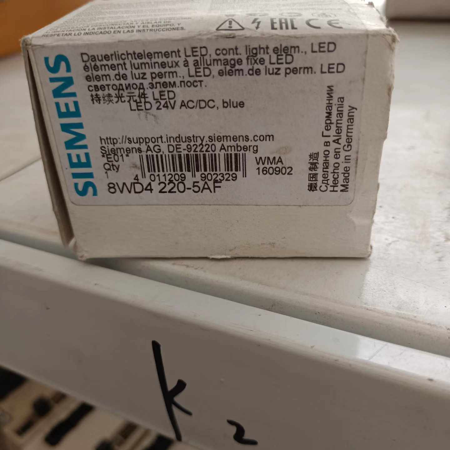 蜂鸣器原件   8WD4 220-5AF~询价