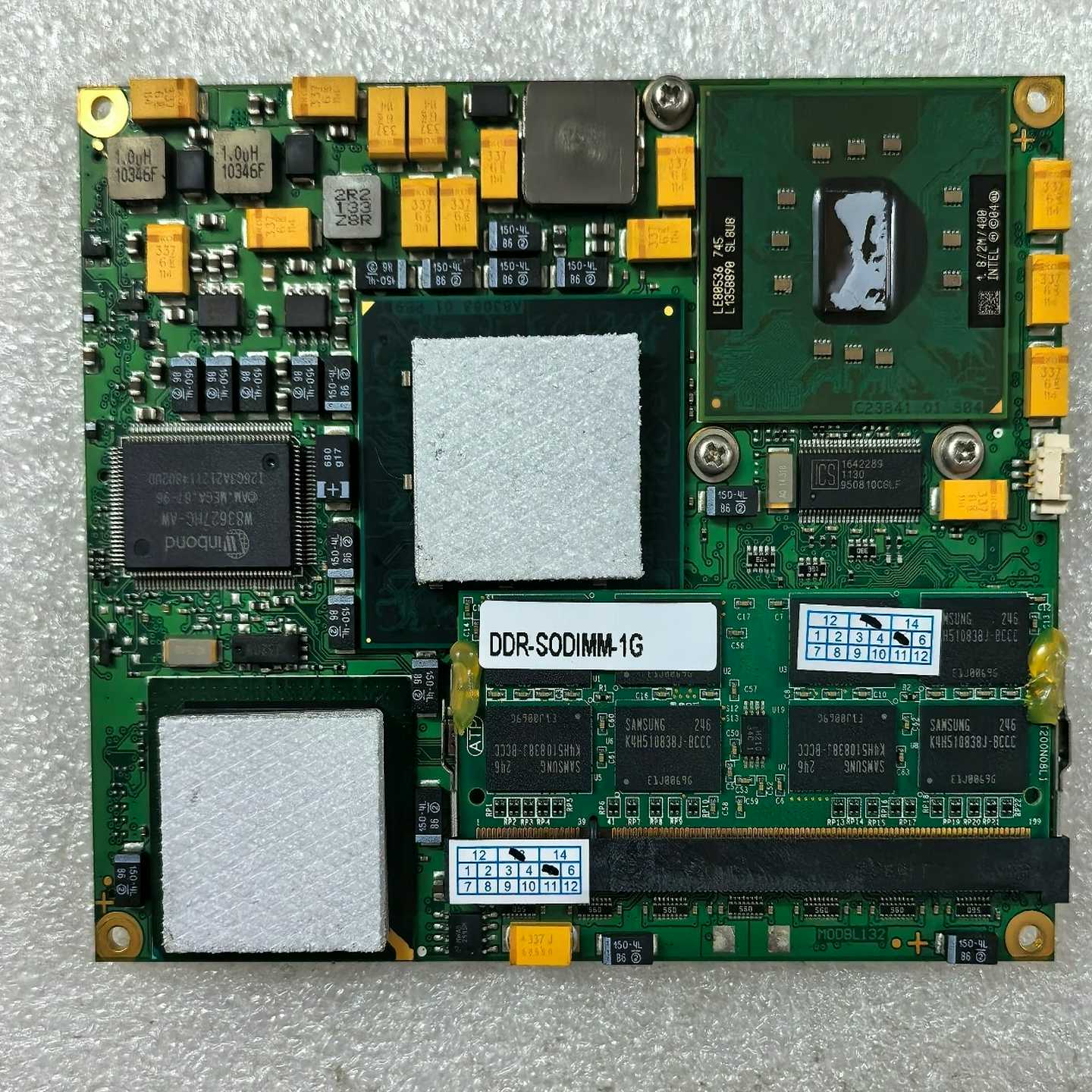 咨询-控创ME008-000018-2A2B嵌入式工控机主