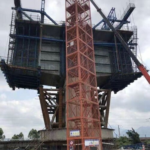 桥梁施工基坑高墩建筑施工笼梯笼式爬梯箱式爬梯带防护网安全爬梯