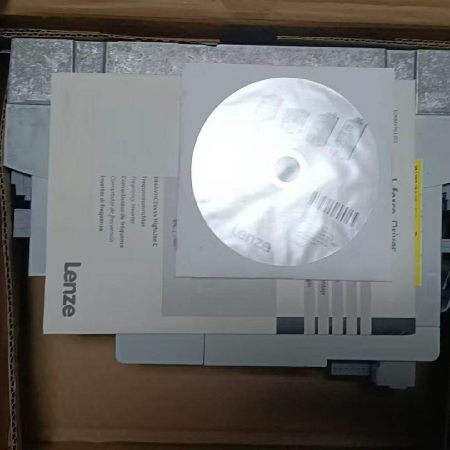 配件E84AVHCE2224SB0E84AVHCE2224SX0伦茨变频器现货包邮咨议价