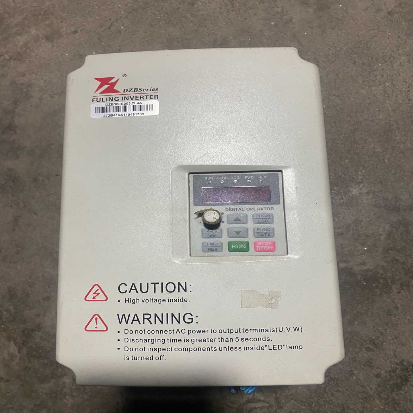 【议价】DZB300B003.7L4A富凌变频器3.7kw成色不适用