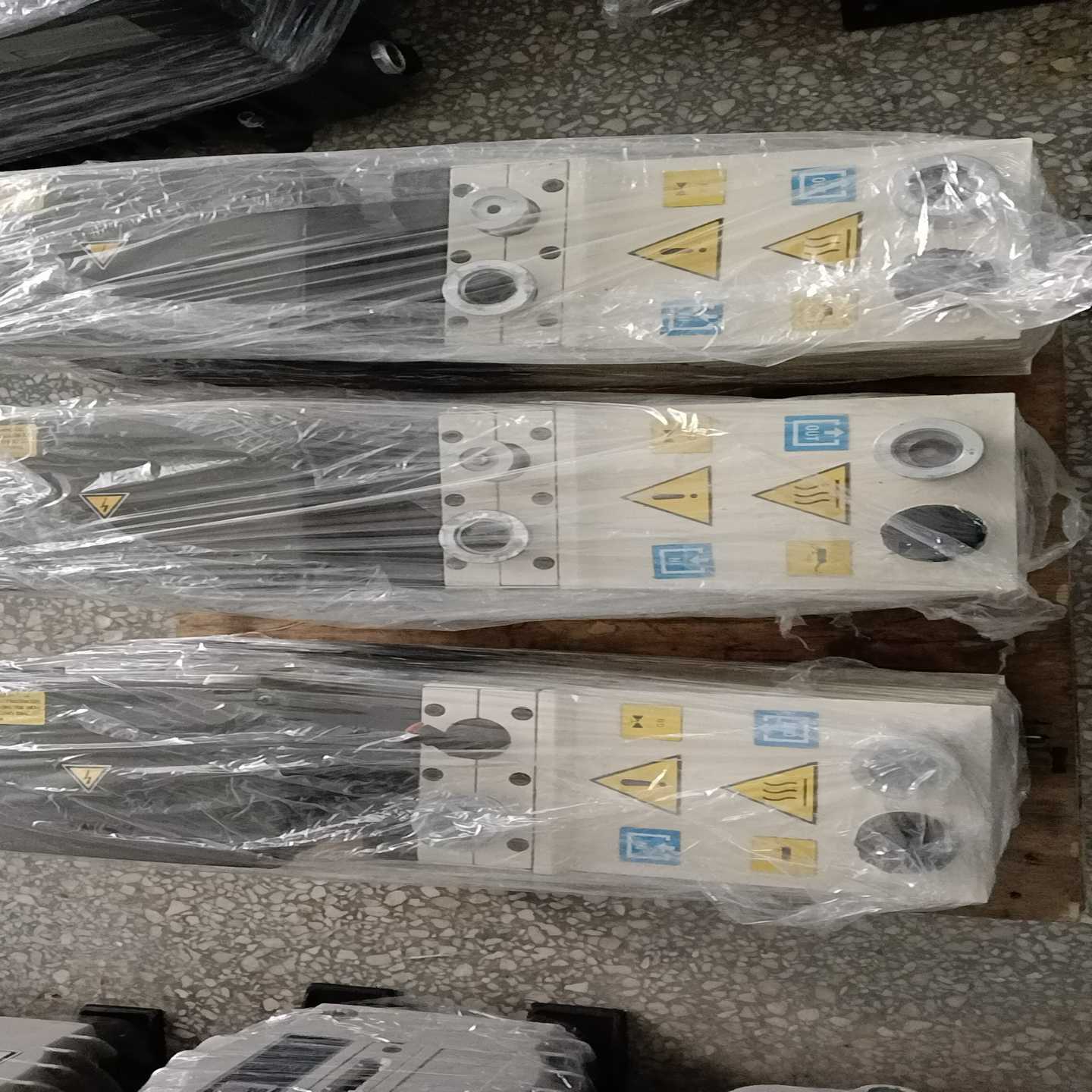 安捷伦DS302真空泵，功能包好已保养测试，真空度1帕左--议价商品