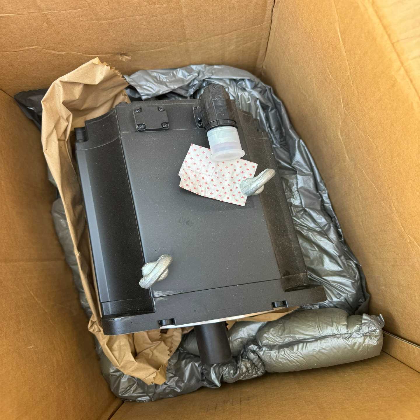 伺服电机8LSA75.DA030S000-3工询价