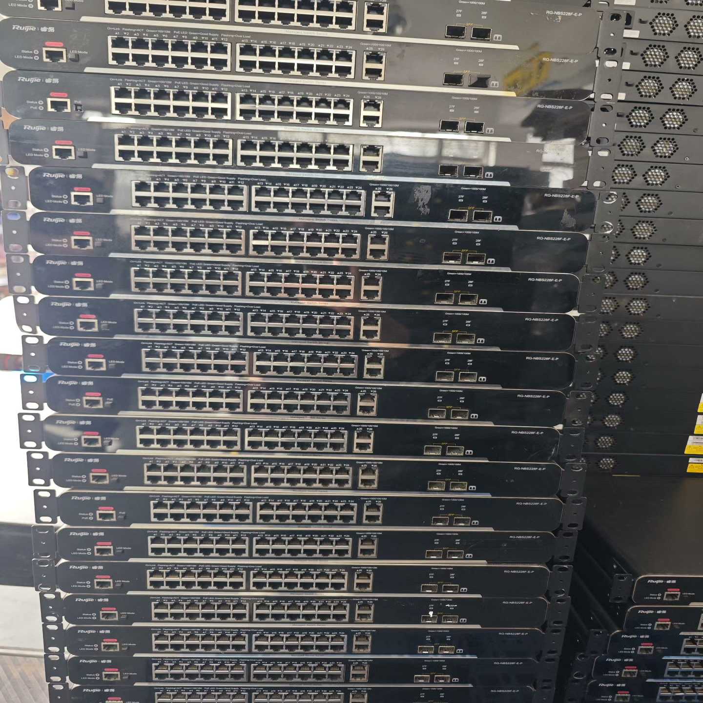 询价锐捷·睿易RG-NBS228F-E-P24口POE交换机