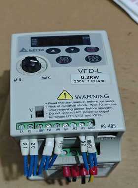 询价台达变频器200WVFD002L21A，成色如图，功能