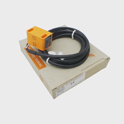 IFM IN5251 Induktiver Doppelsensor fr Schwenkantriebe IND300