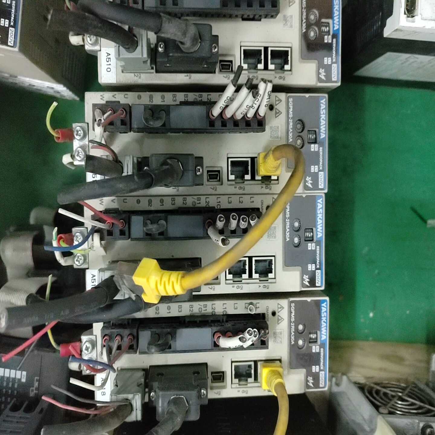 【议价】安川驱动器SGPMS-2R5PA30A适用