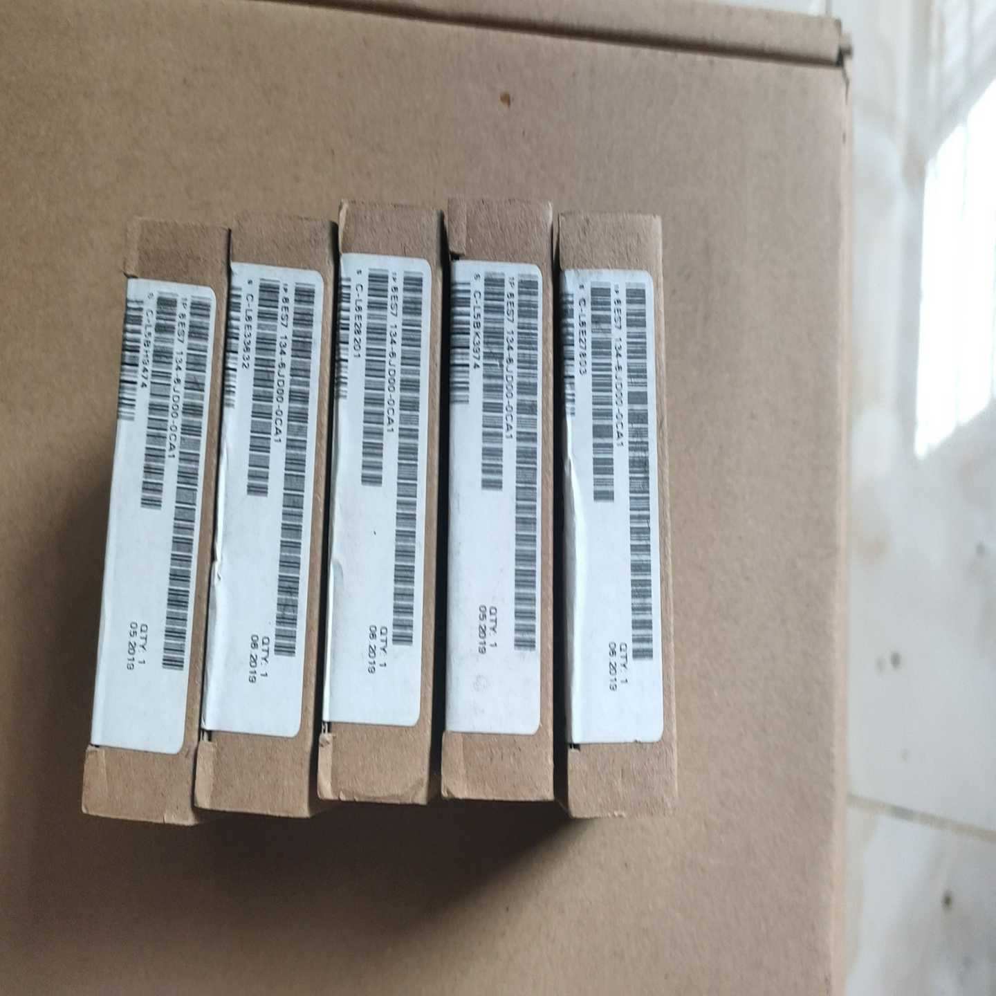 6ES7134-6JD00-0CA1。保外5个有的联系，询价